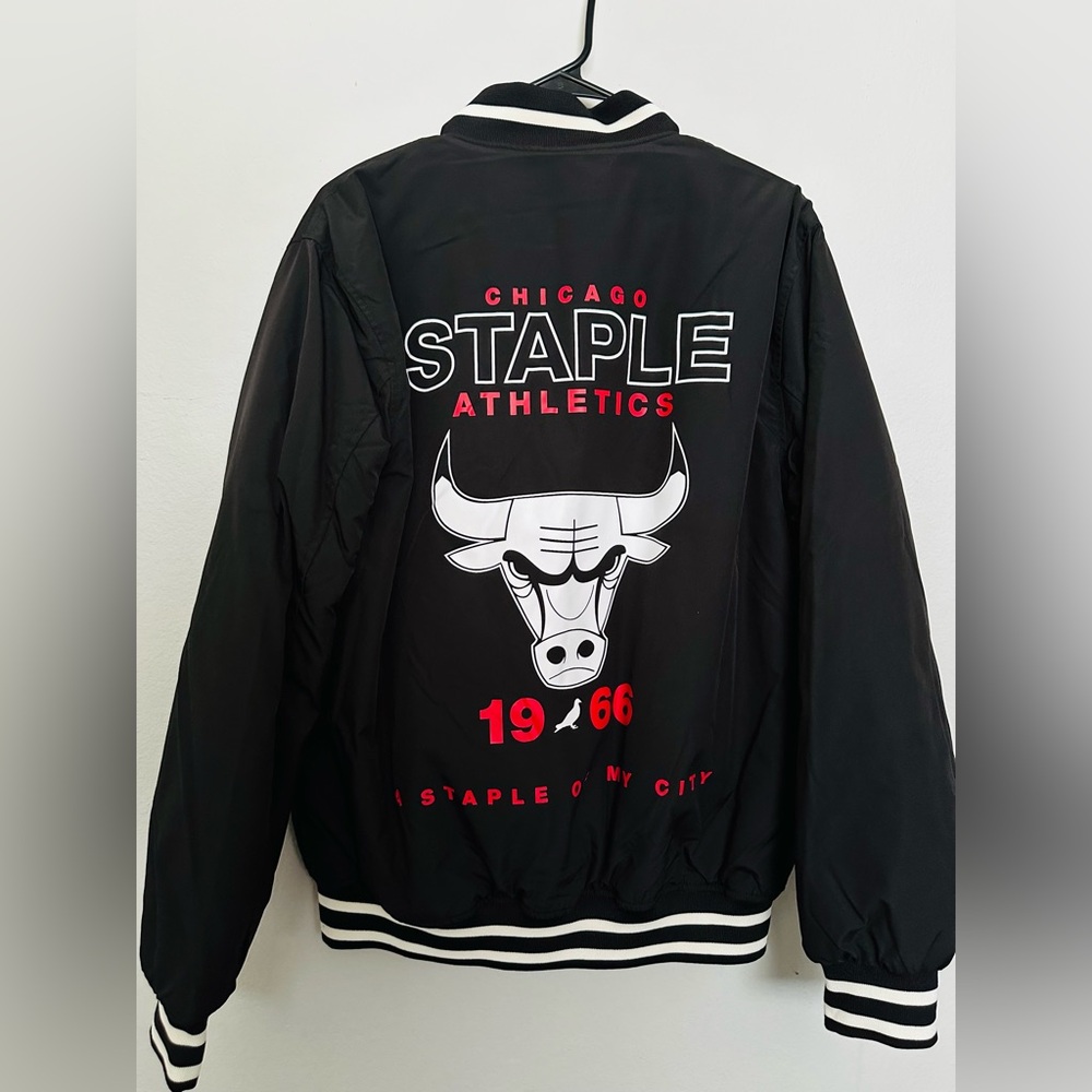 Chicago Bulls NBA x Staple My City Full-Snap Varsity Jacket - Black